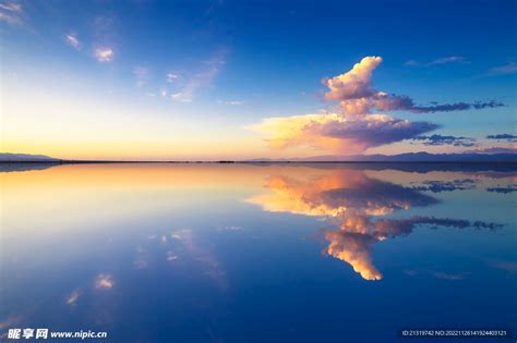  O Lago do Oeste: Um Espelho de Céu e História