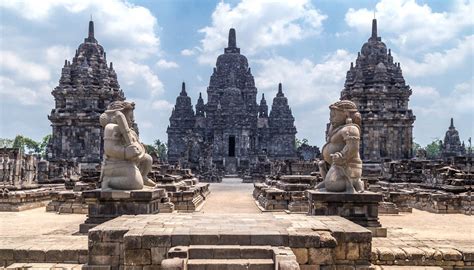  O Templo de Prambanan: Uma Jornada Etérea através da História Javanesa!