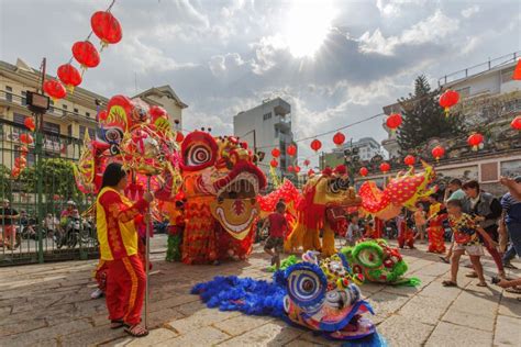  Pagode da Senhora Tien Y A: Um Santuário Vibrante e Envolvente em Saigon!