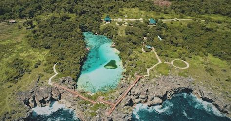  Parque da Lagoa Lianghu: Um Refúgio Verdejante com Lendas Místicas na Ásia Oriental!